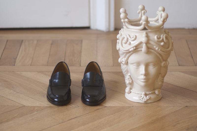 * Pré Vente * Marie Cécile Loafers Polido Black